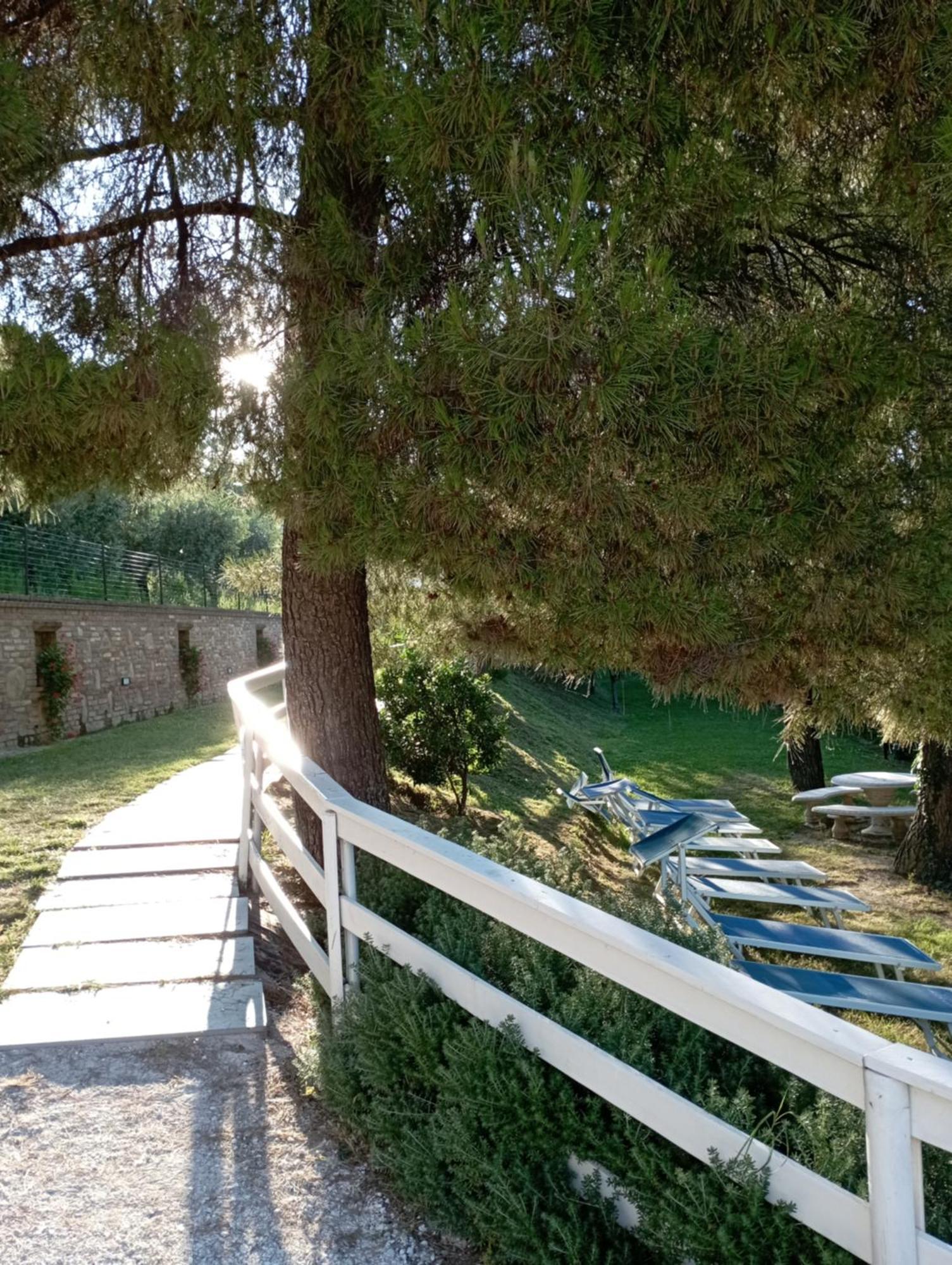 B&B Profumo Di Gelsomino Mombaroccio Kültér fotó